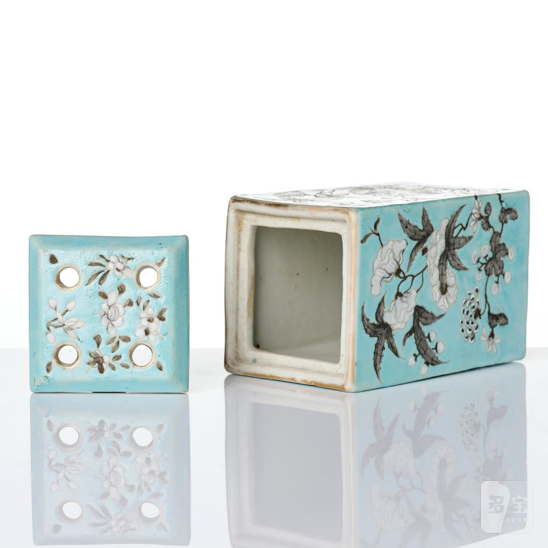 A yellow glazed bowl with cover and a turquoise ground box with cover, - 图13